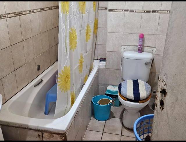 1 BEDROOM APARTMENT FOR SALE IN OVERPORT